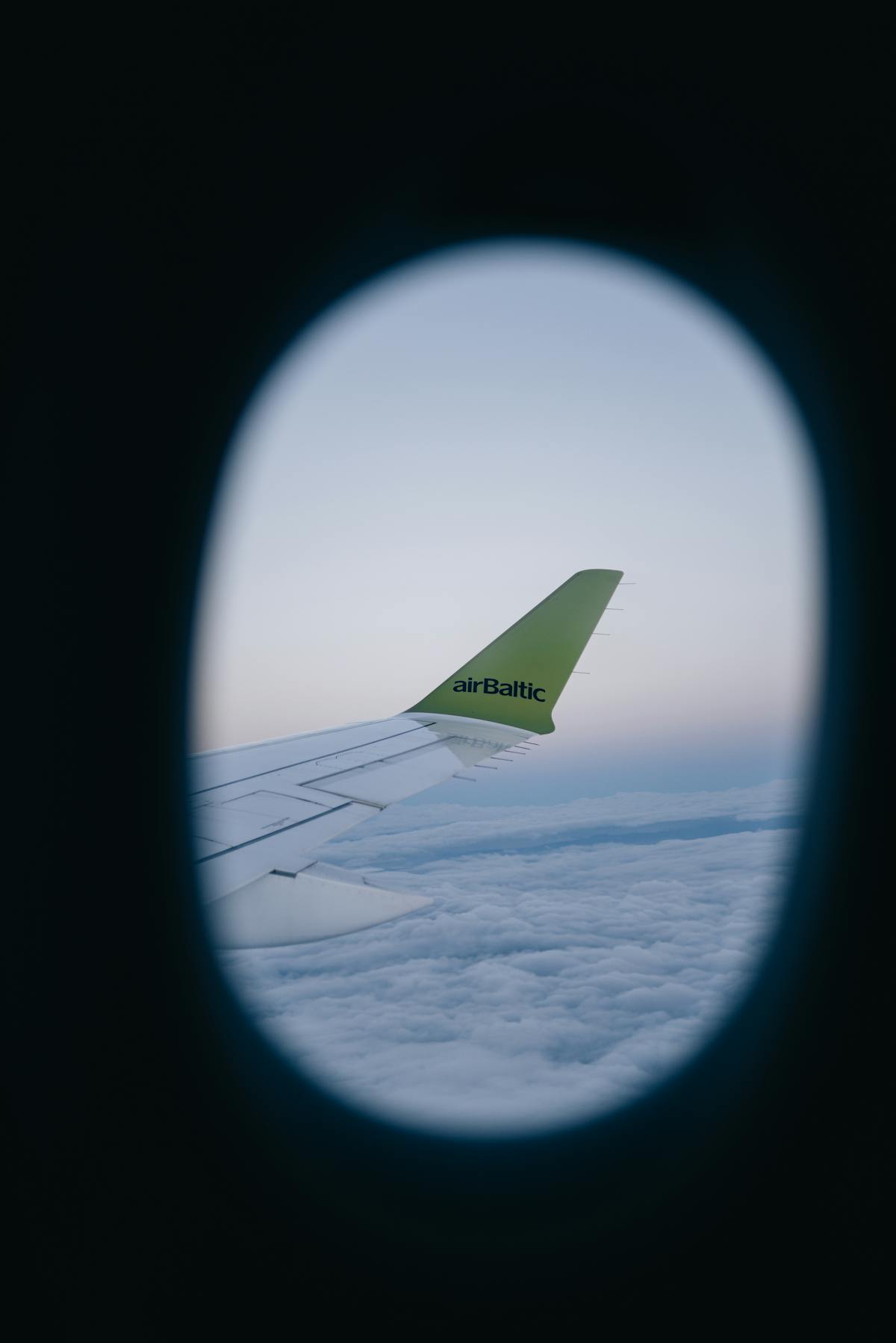 airBaltic käsipagasi mõõtmed ja reeglid 2026 — juhend